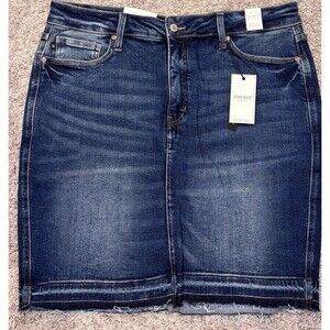 NWT Judy Blue High Waist Denim Raw Edge Medium Wash Skirt Plus Size 2XL